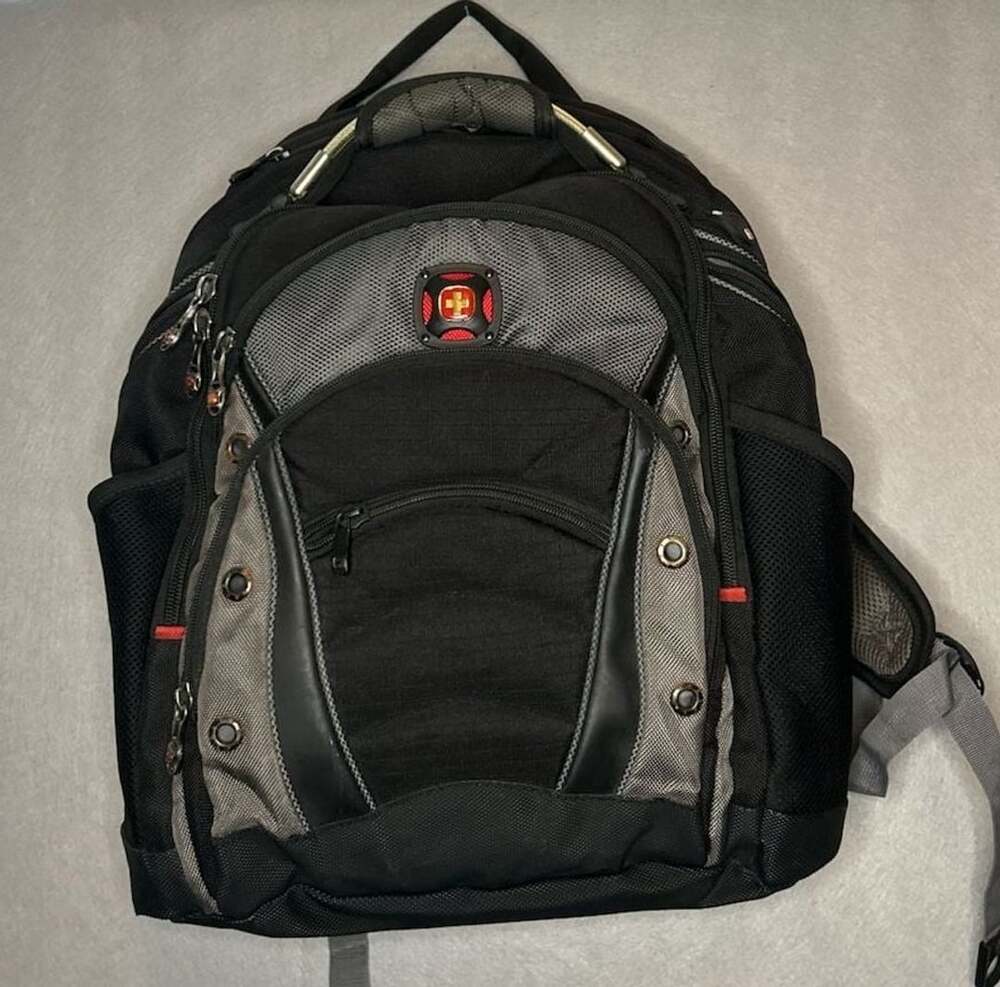 Swiss Gear The Synergy Business Gear Laptop Backpack Black Gray